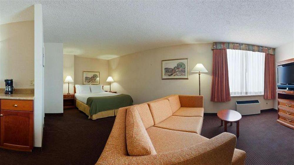 Quality Inn & Suites Regina Downtown Екстер'єр фото