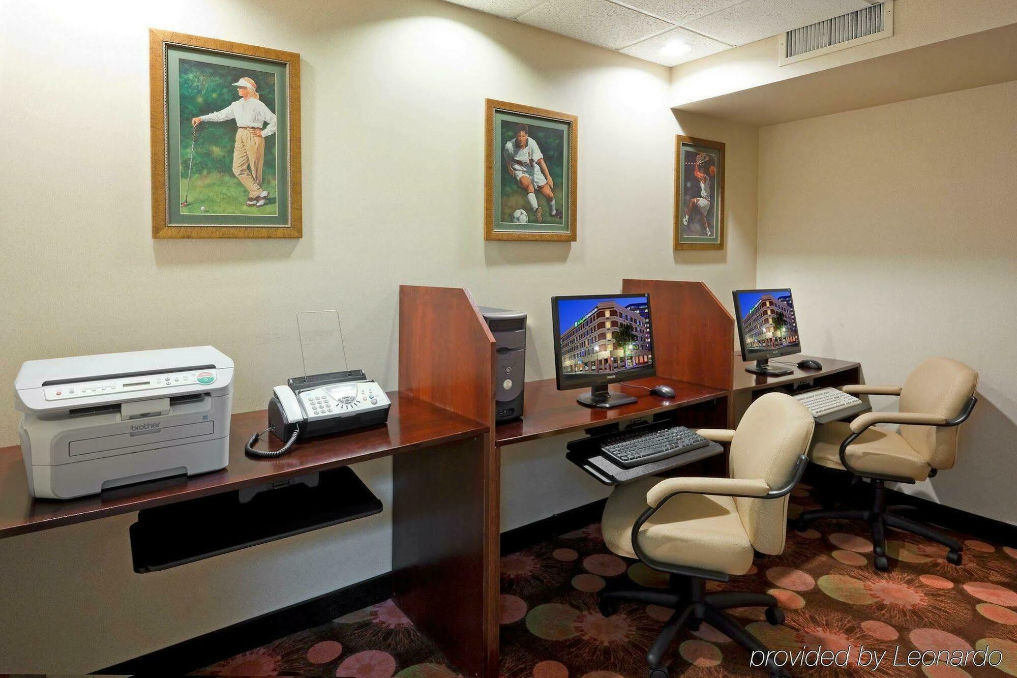 Quality Inn & Suites Regina Downtown Екстер'єр фото